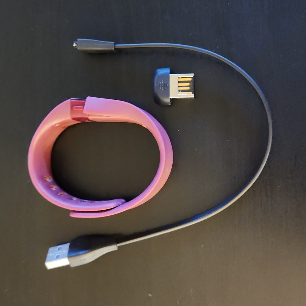 Fitbit Charge 1 Red W/ Charger - Picture 2 of 4
